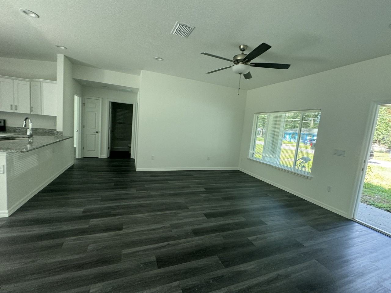 7 Oak Trail Pl #1 - Photo 6 of 10