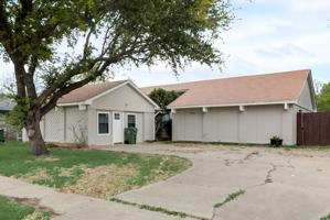 featured image of 3006 Seaboard Dr #1