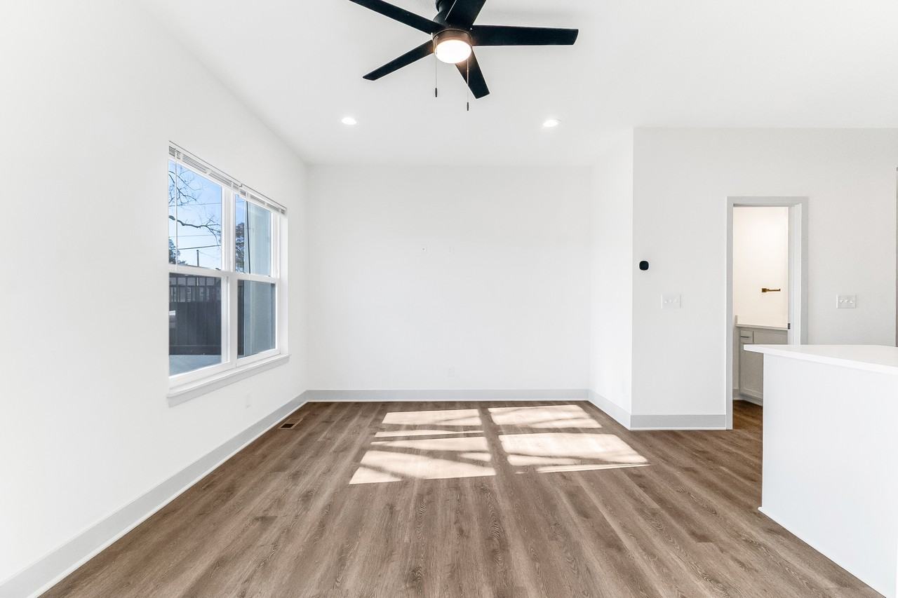 8521 Hammond St #4C - Photo 7 of 50