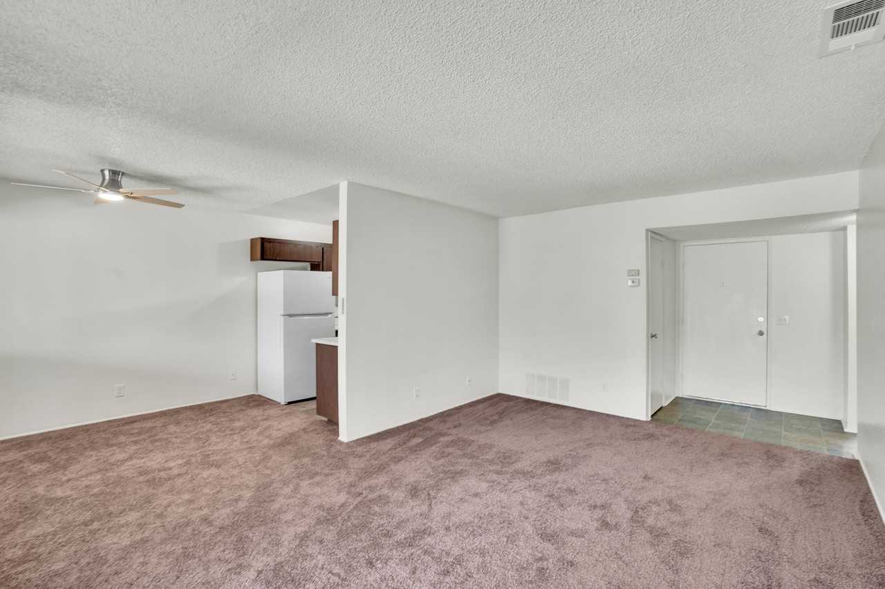 2244 Cristobal Ave #1 - Photo 5 of 22