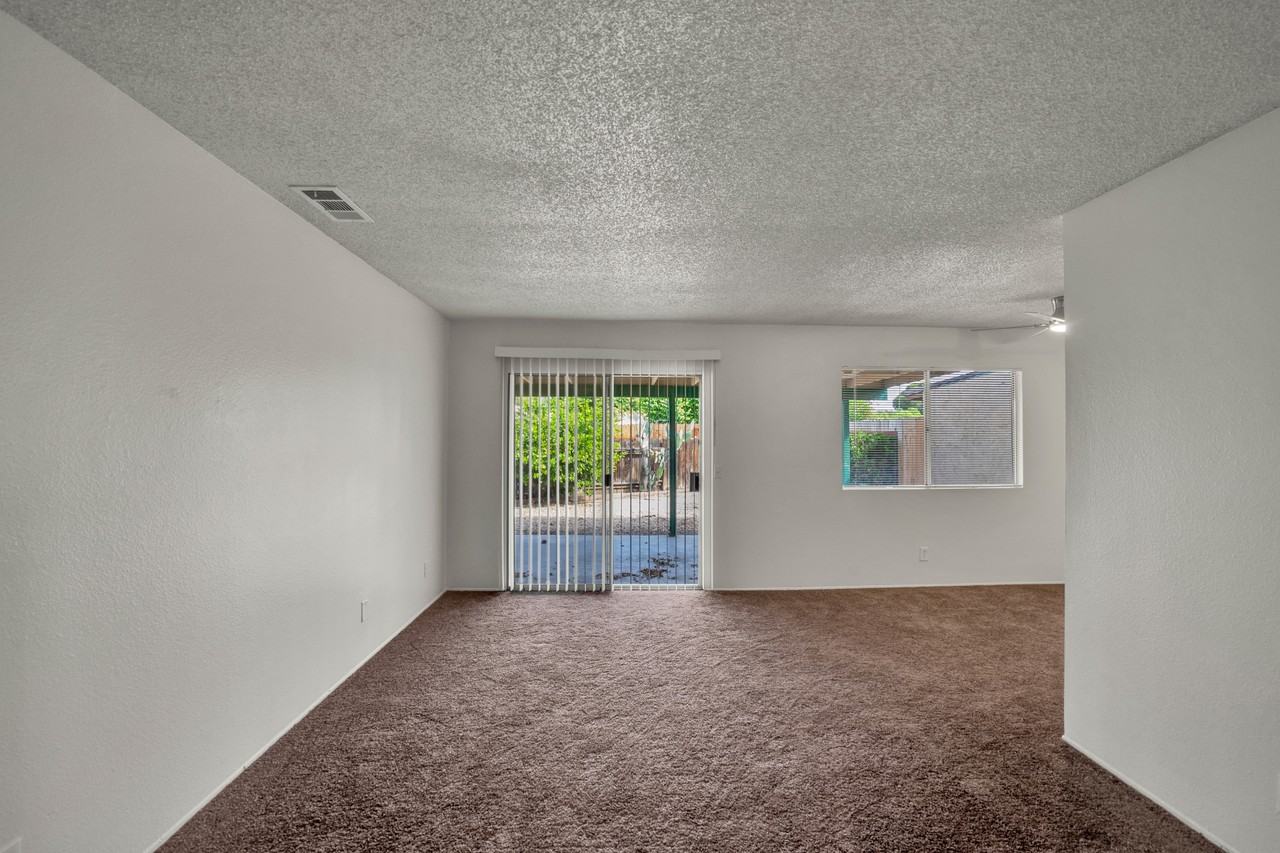 2244 Cristobal Ave #1 - Photo 7 of 22