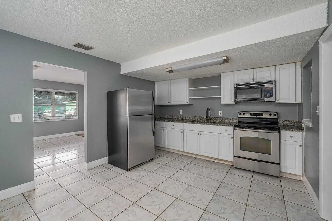 231 Palmetto Ave Nw #229 - Photo 2 of 13