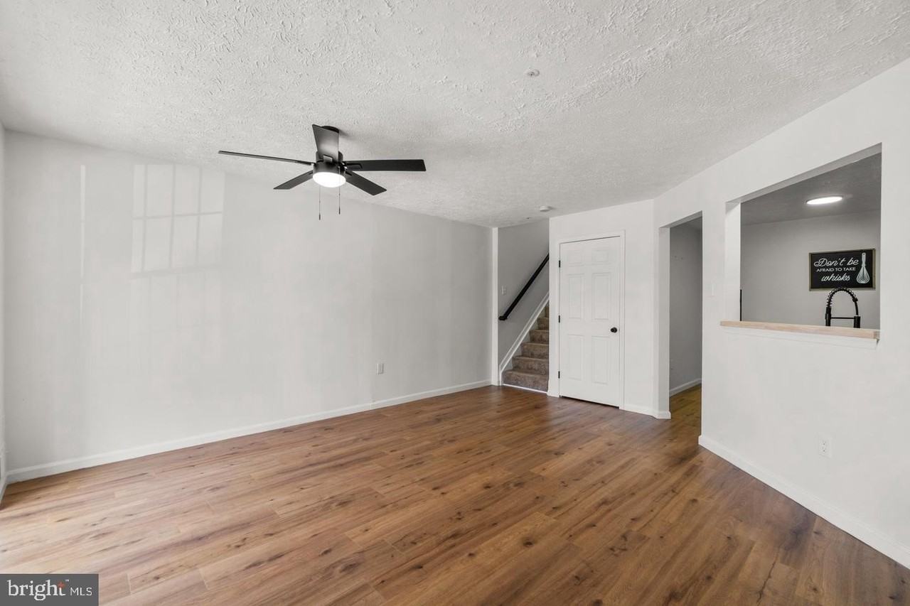 5307 Regal Ct - Photo 3 of 25