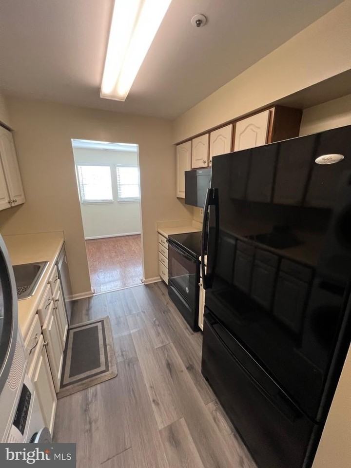 8330 Montgomery Run Rd - Photo 4 of 20