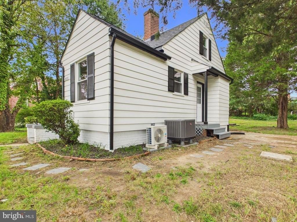 2610 Beacon Hill Rd - Photo 5 of 28