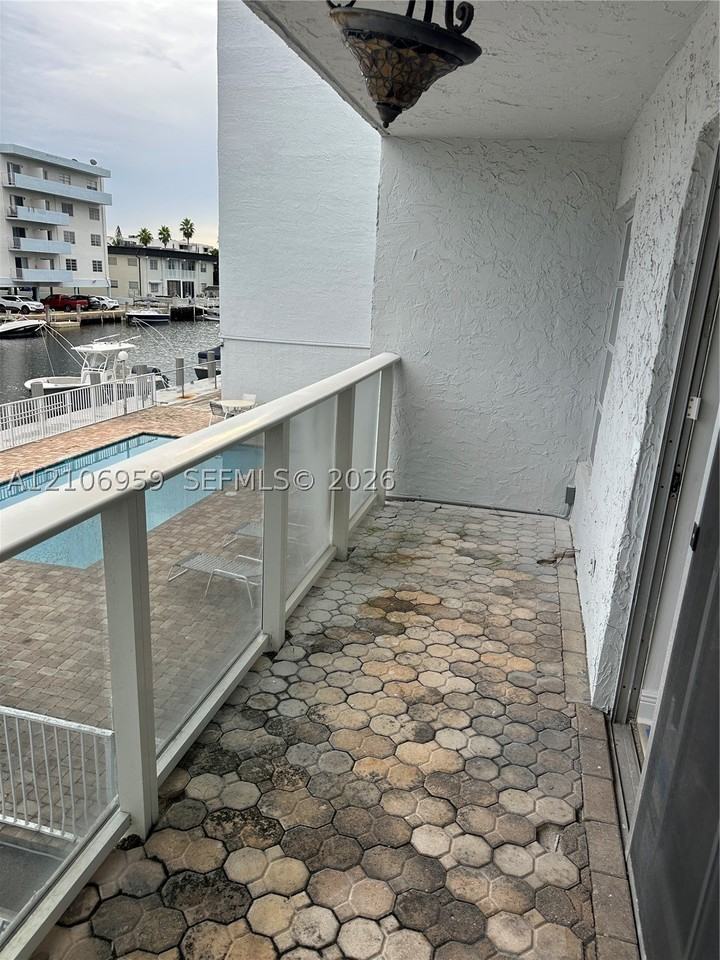 3868 Ne 169th St #202 - Photo 5 of 7