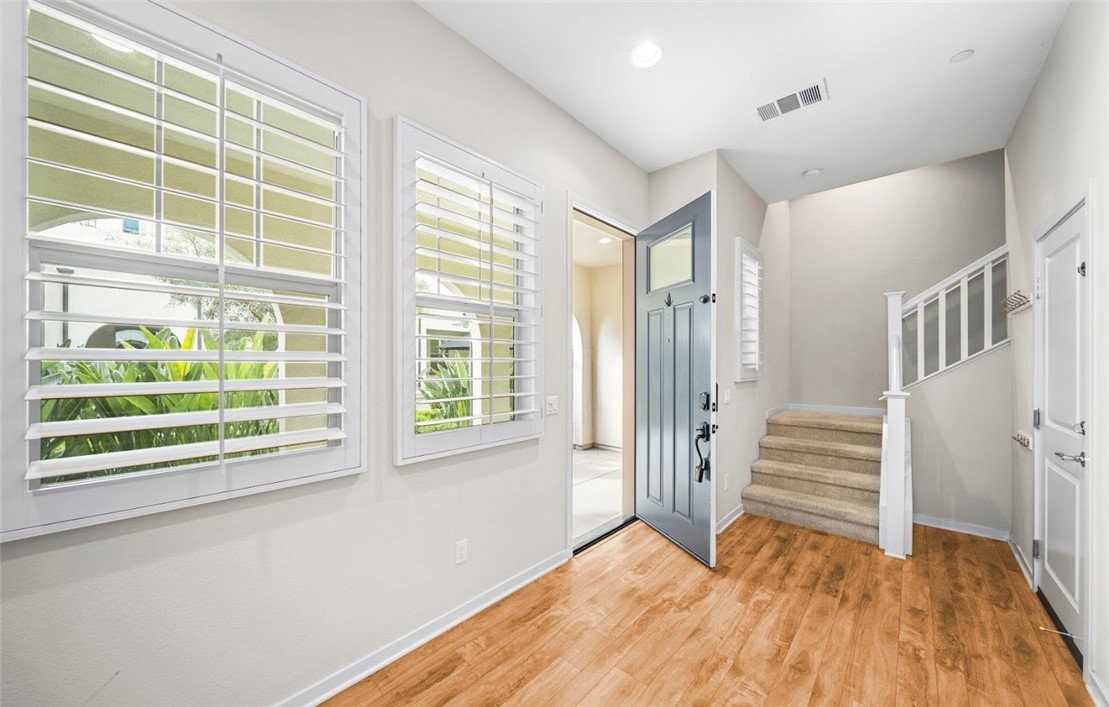 10 Higo St - Photo 2 of 8