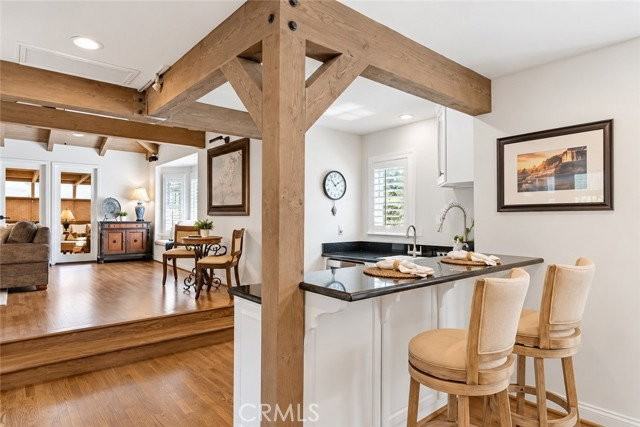 332 Poinsettia Ave - Photo 4 of 8