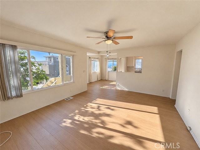 3008 Highland Ave - Photo 4 of 8