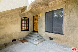 1159 S Hayworth Ave - Photo 2 of 8