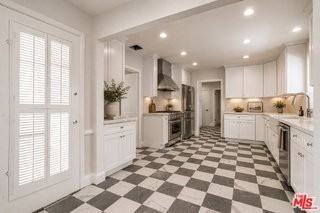 713 Walden Dr - Photo 7 of 8