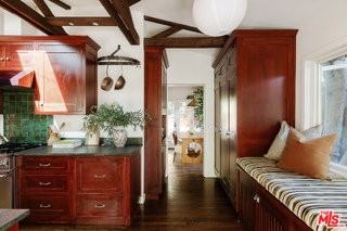 1600 Queens Rd - Photo 6 of 8