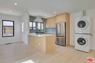 1223 Havenhurst Dr #2 - Photo 3 of 8