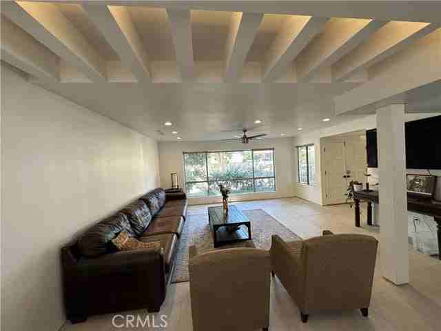 5214 Dawes Ave - Photo 4 of 8