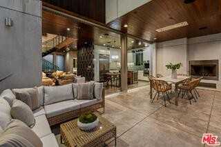 714 California Ave - Photo 4 of 8
