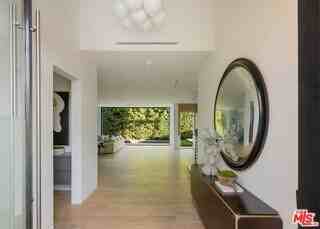 1390 Morningside Way - Photo 2 of 8