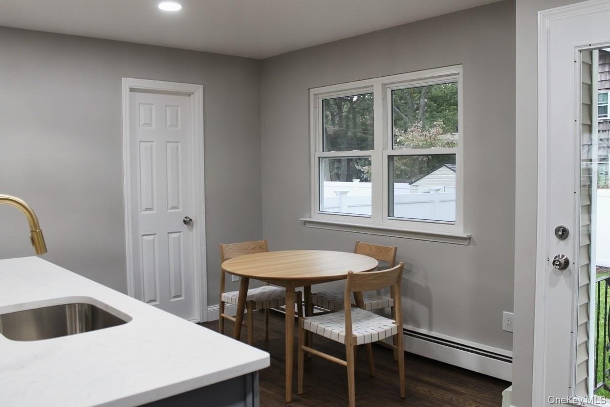 448 Terry Blvd - Photo 7 of 32