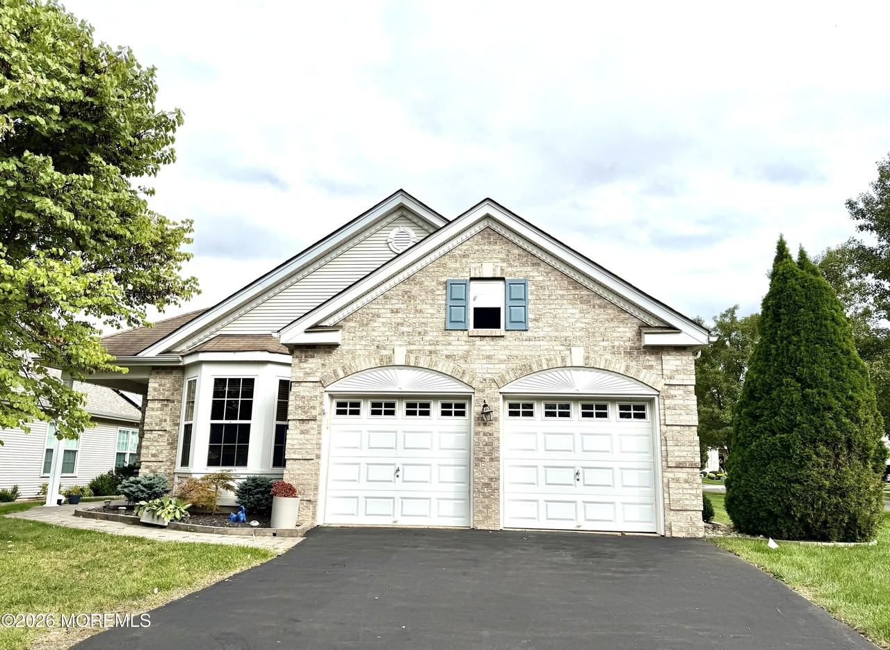 9 Powderhorn Way - Photo 2 of 24
