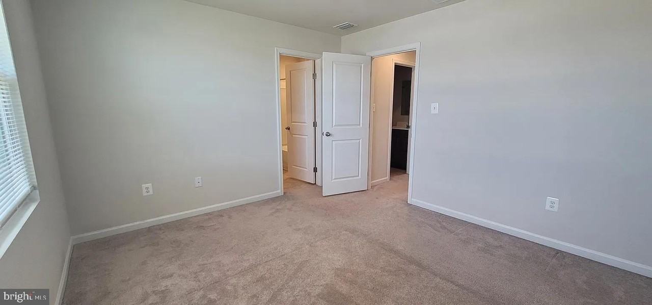 67 Wiggles Ct - Photo 4 of 11