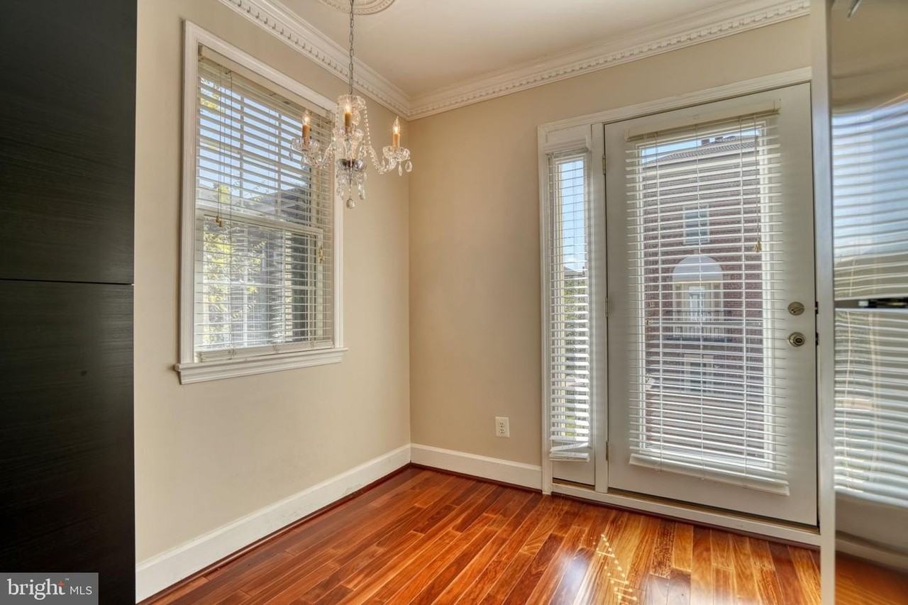 1209 N Pitt St - Photo 2 of 18