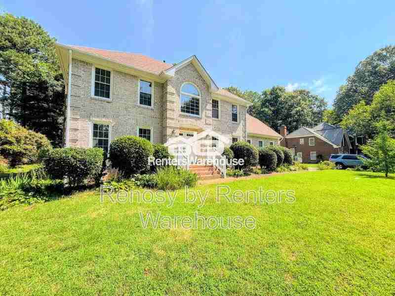 1006 Fairway Dr - Photo 3 of 45