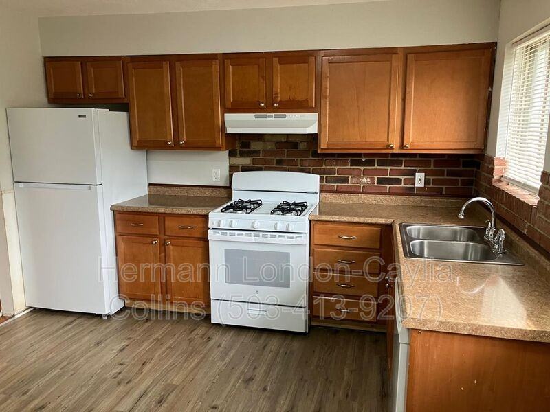 9609 Dromore Ct - Photo 6 of 22