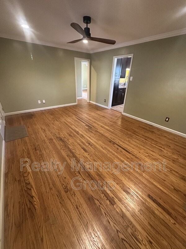 3134 55th St - Photo 4 of 16