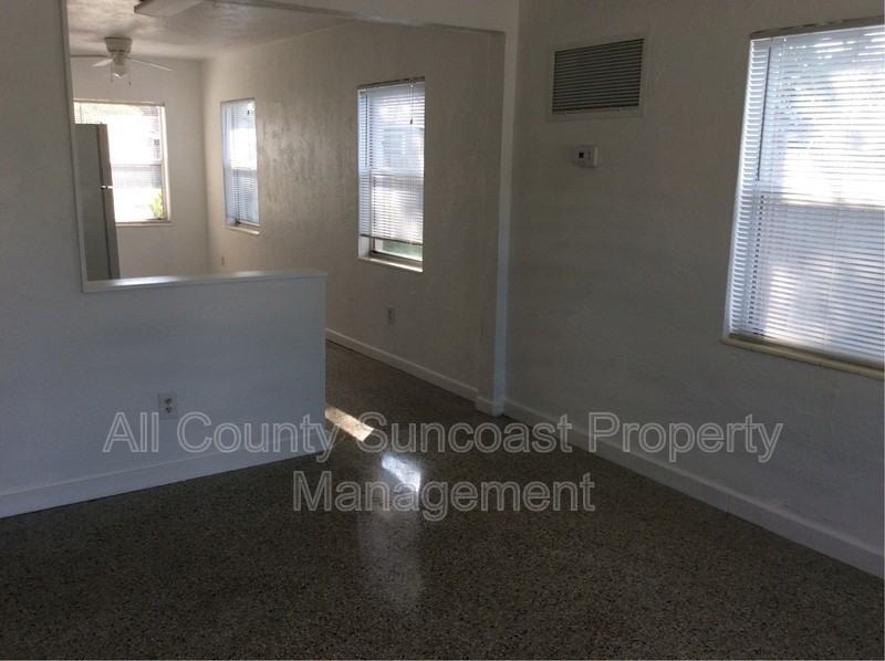 3766 39th Ave N - Photo 6 of 12
