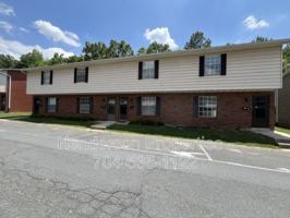 featured image of 1347 N 6th St
