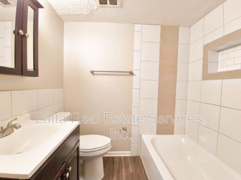 12408 E 40th St S #C - Photo 7 of 7