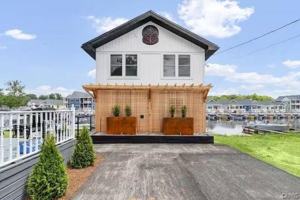 featured image of 1004 Clifford Ave