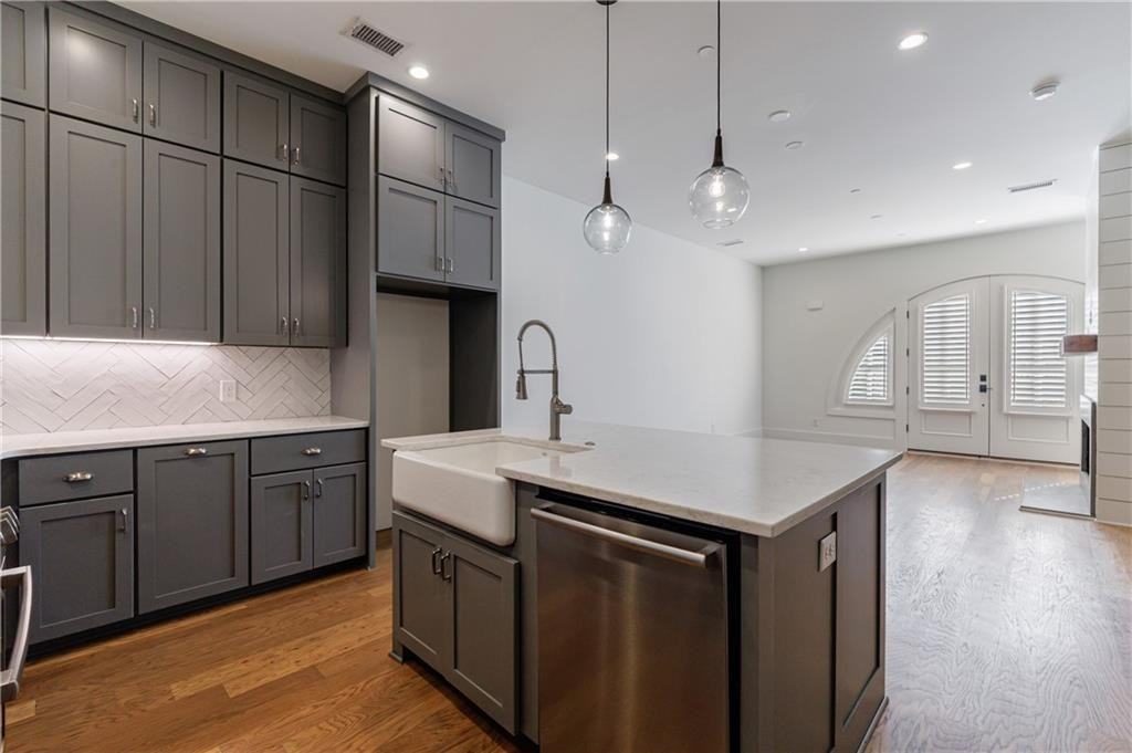 505 Juniper Ln - Photo 6 of 40