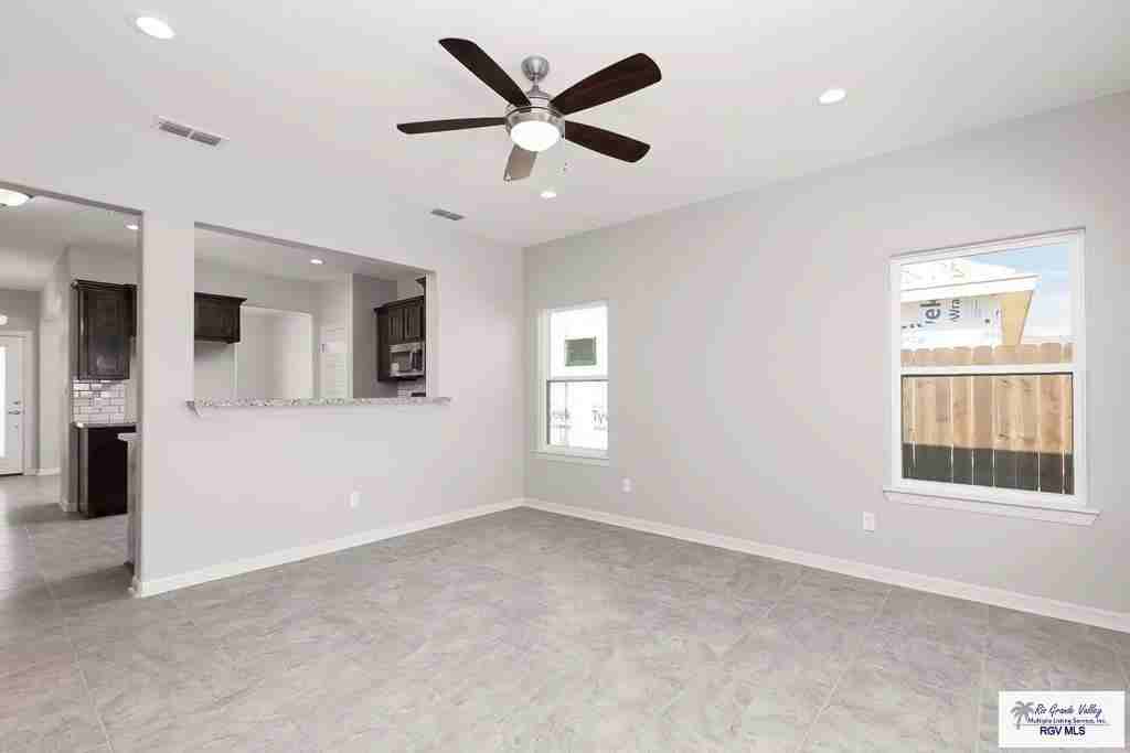 2377 Grove Ln - Photo 7 of 9
