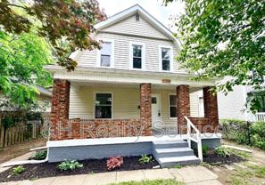 1138 N Parker Ave - Photo 1 of 1