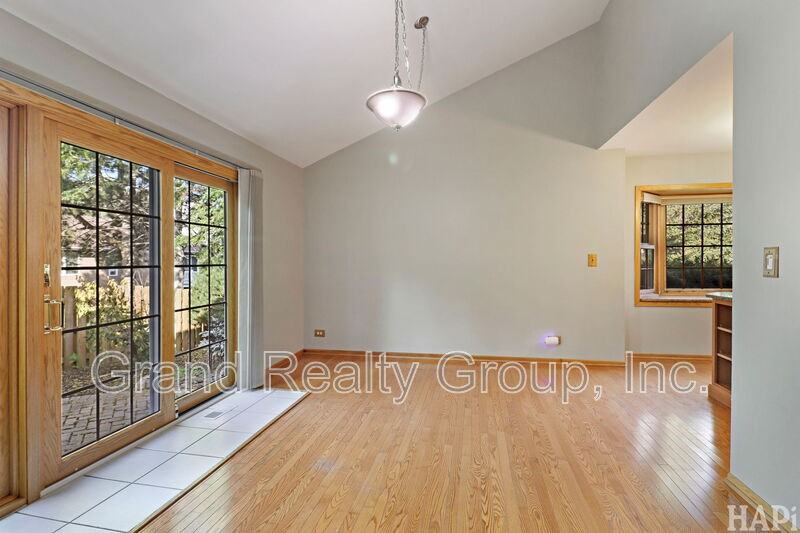 128 Juniper Ct - Photo 6 of 24