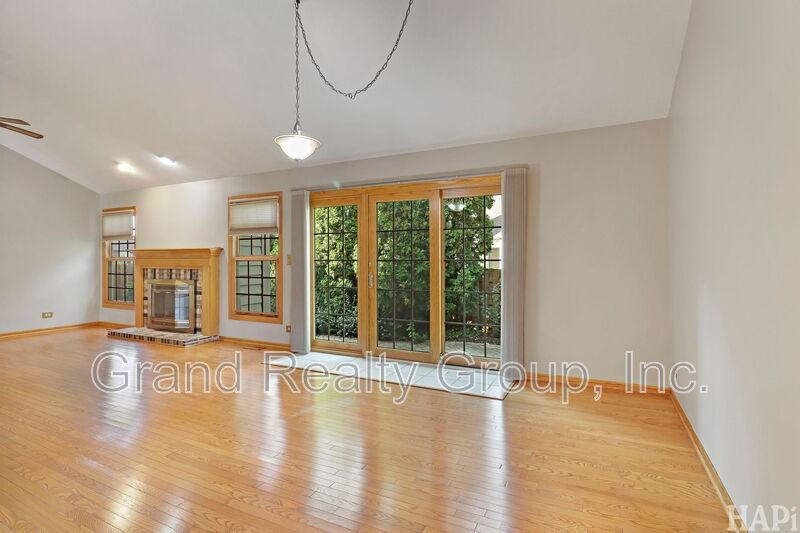 128 Juniper Ct - Photo 7 of 24
