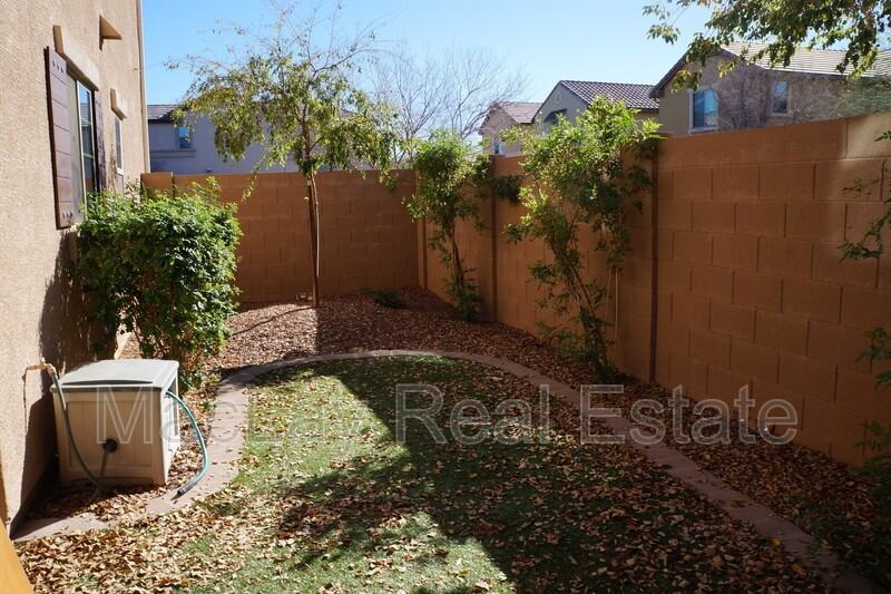 2564 E Vermont Dr - Photo 3 of 18