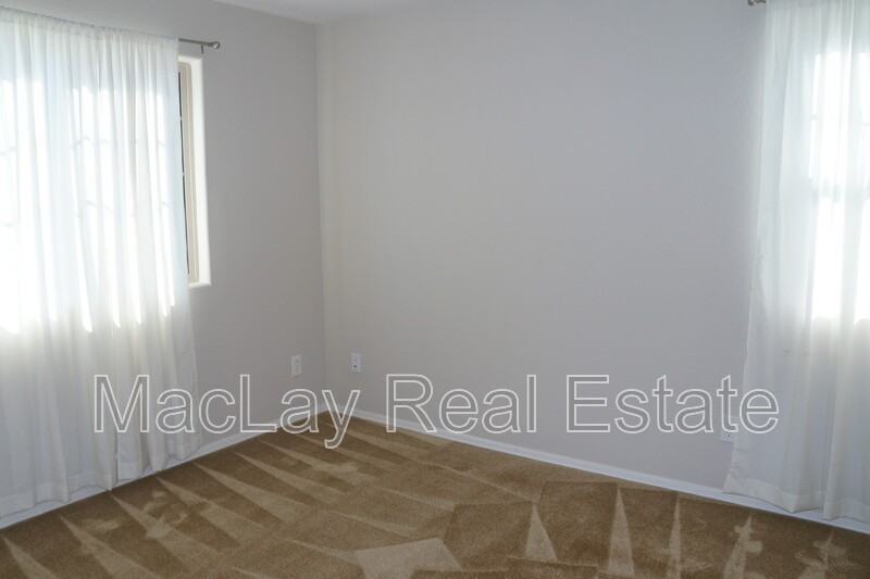 2564 E Vermont Dr - Photo 6 of 18