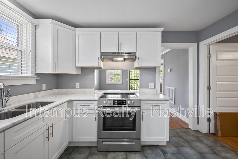 2341 Herman St #A - Photo 7 of 16