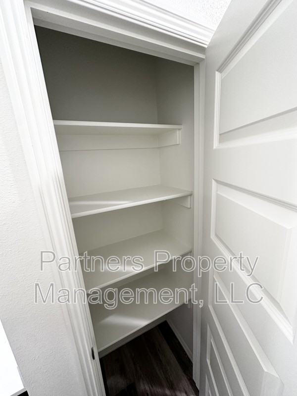 4257 W Santa Fe St - Photo 7 of 19