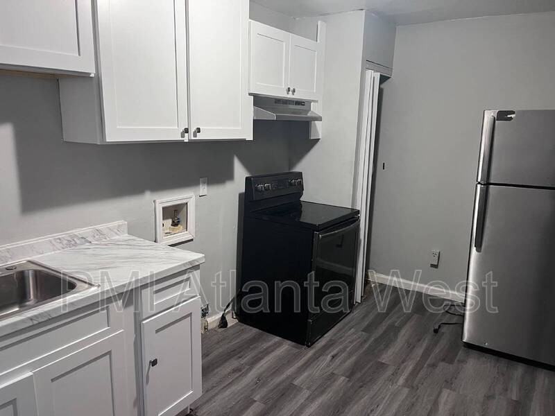 312 Martha St - Photo 4 of 13