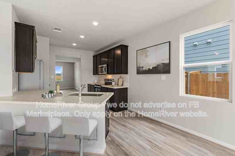 110 Cherry Blossom Ln - Photo 2 of 33