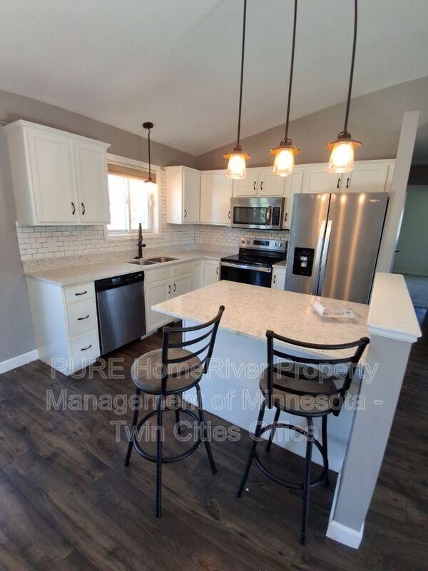 5911 Excalibur Ct Nw - Photo 3 of 11