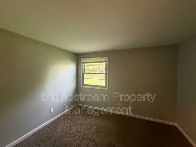 43 Mountair Dr - Photo 6 of 10