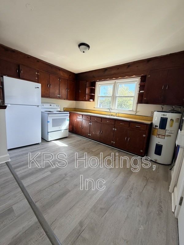 2525 Morson St - Photo 2 of 9