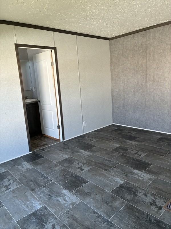 307 Tracey Court #307 - Photo 4 of 4