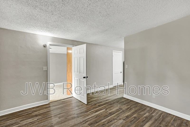 10517 Ashby Rd - Photo 7 of 23