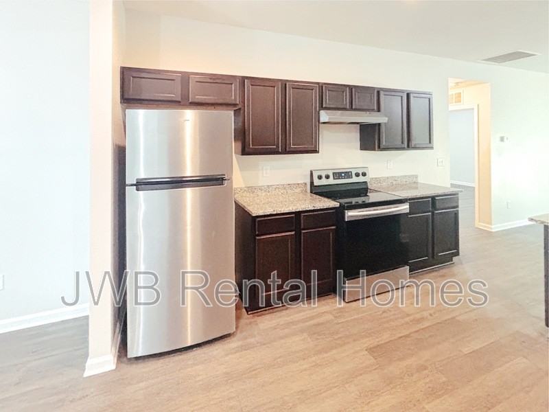 4016 Spring Glen Rd - Photo 2 of 36