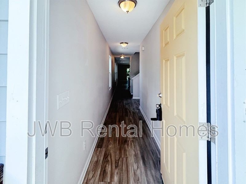 8585 Jasper Ave - Photo 6 of 30