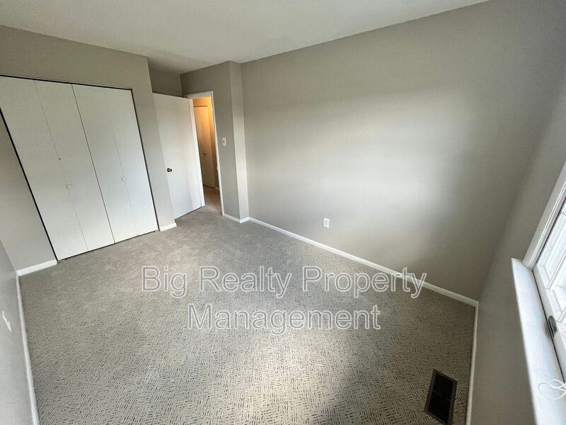 39 Salem Rd - Photo 7 of 9